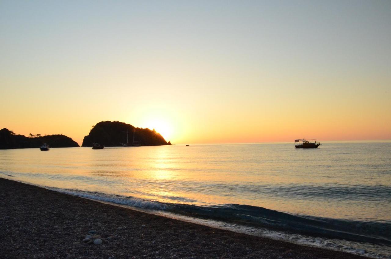 Tunays Pansiyon Bed and Breakfast Çıralı Eksteriør billede