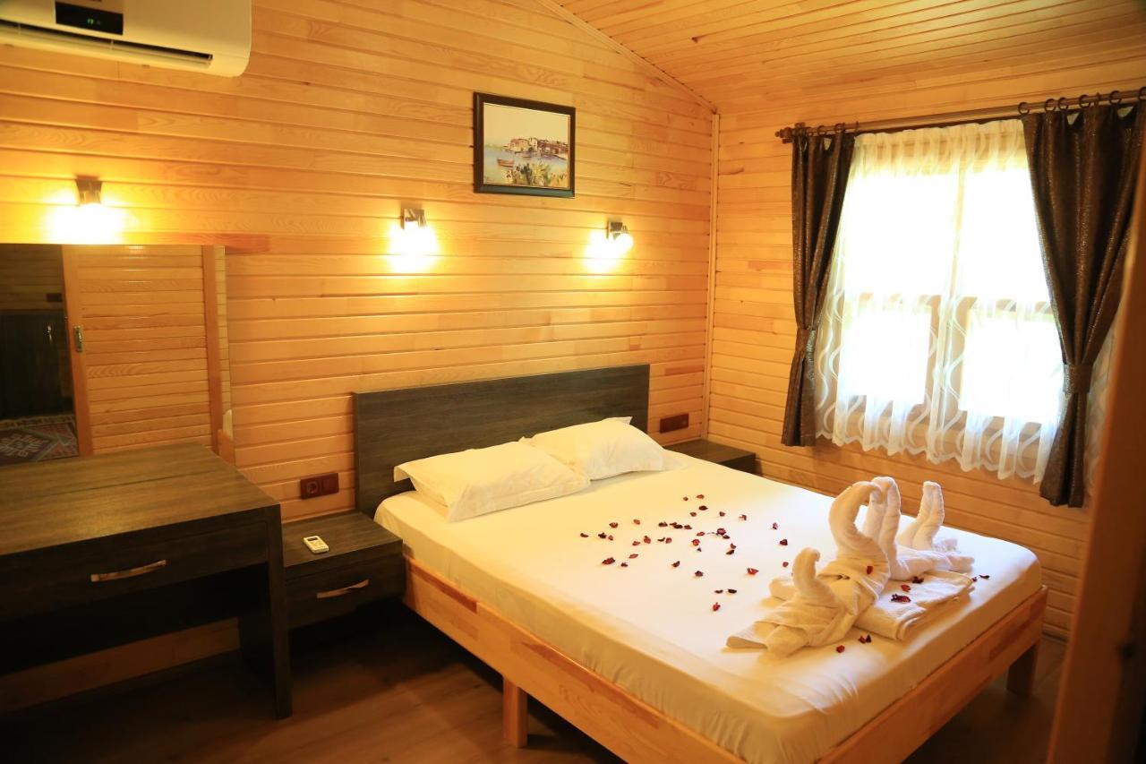 Tunays Pansiyon Bed and Breakfast Çıralı Eksteriør billede
