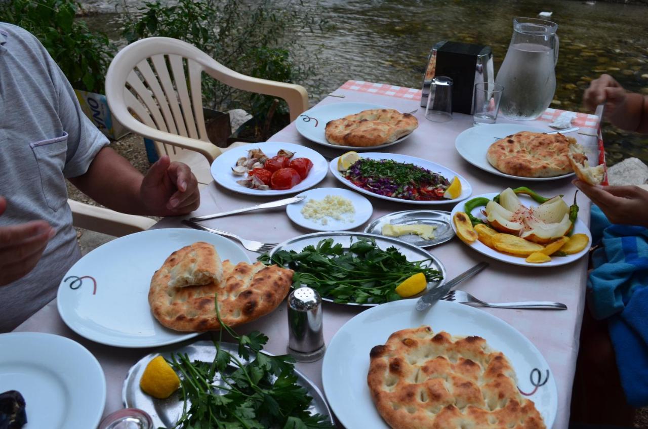 Tunays Pansiyon Bed and Breakfast Çıralı Eksteriør billede
