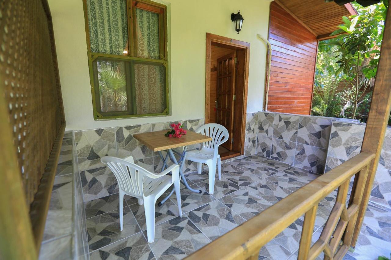 Tunays Pansiyon Bed and Breakfast Çıralı Eksteriør billede