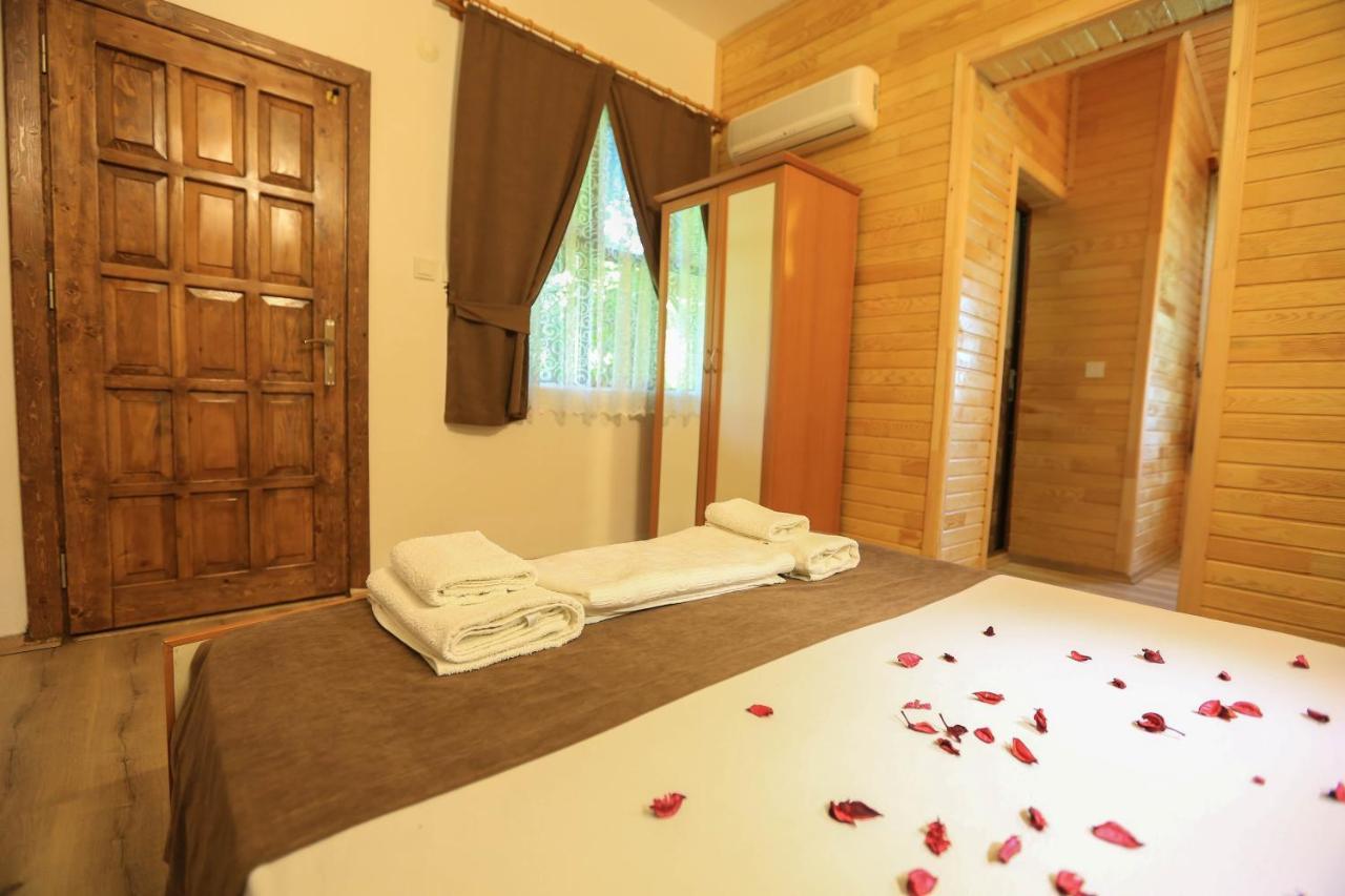 Tunays Pansiyon Bed and Breakfast Çıralı Eksteriør billede