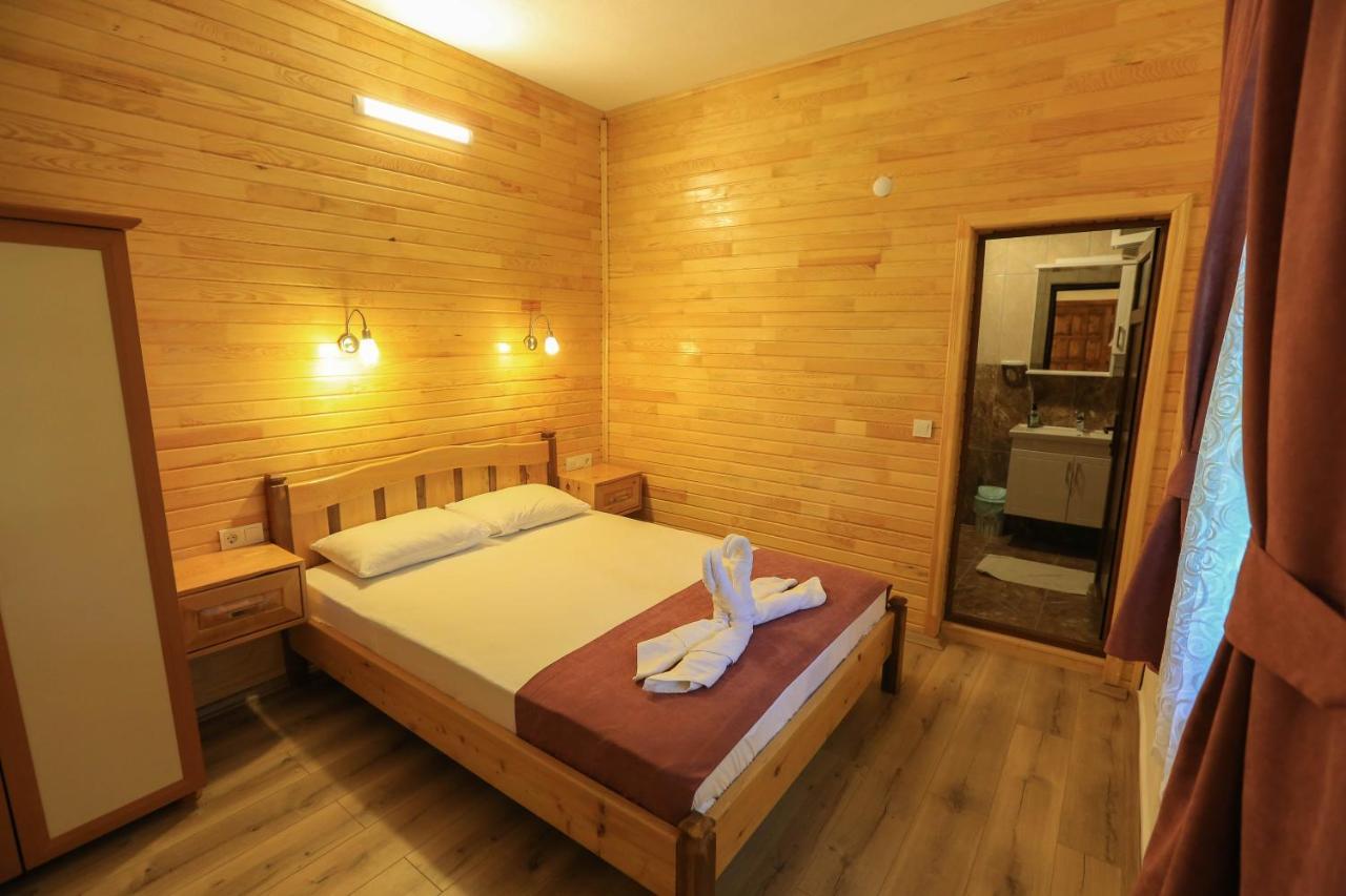 Tunays Pansiyon Bed and Breakfast Çıralı Eksteriør billede