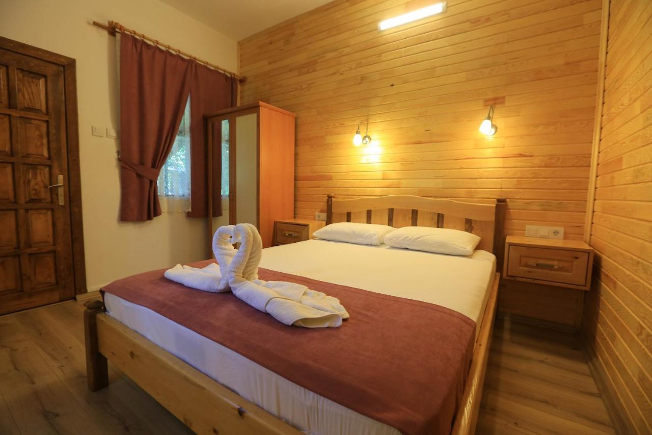 Tunays Pansiyon Bed and Breakfast Çıralı Eksteriør billede